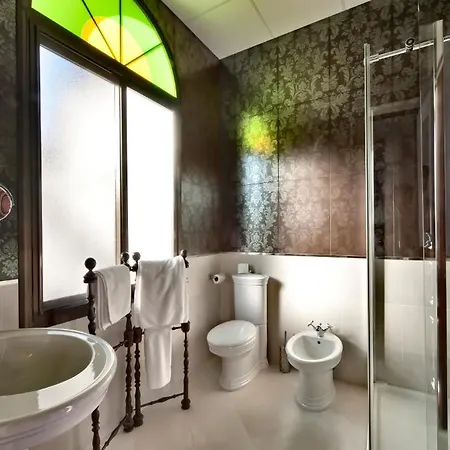 Casa Ceremines 3*