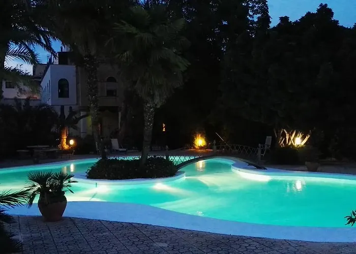 Hotel Casa Ceremines
