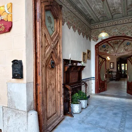 Hotel Casa Ceremines 3*