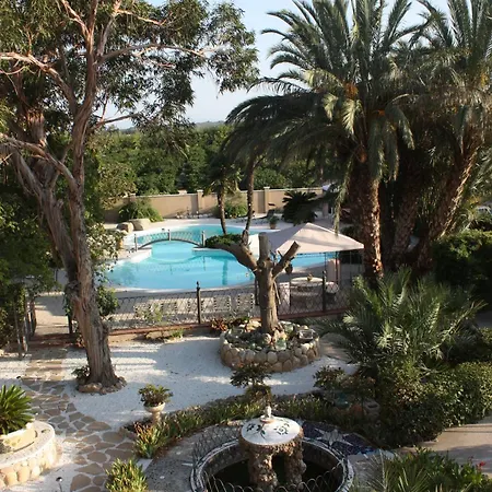 Hotel Casa Ceremines