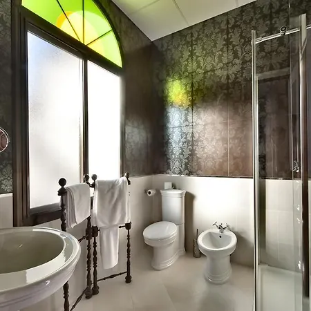 Casa Ceremines Hotel